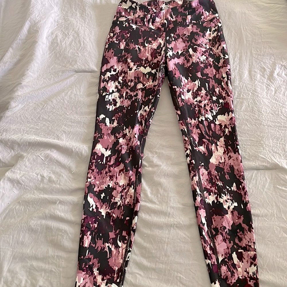 Athletic Works Floral Print Leggings Mauve Black Athletic Pants Size S